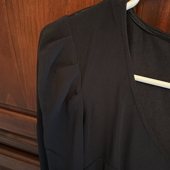 Boston Proper black wrinkle free puff sleeve top - Picture 4 of 5